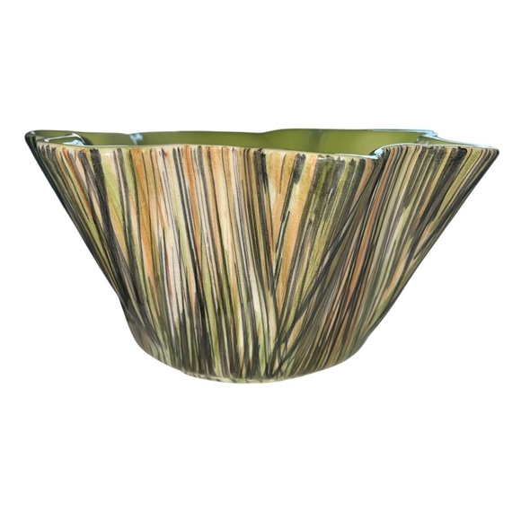 VTG MCM Scalloped Bowl – Hand-Painted Striped Pottery, Green Interior - Picture 5 of 12